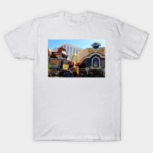 Harrahs Resort Hotel Las Vegas America T-Shirt